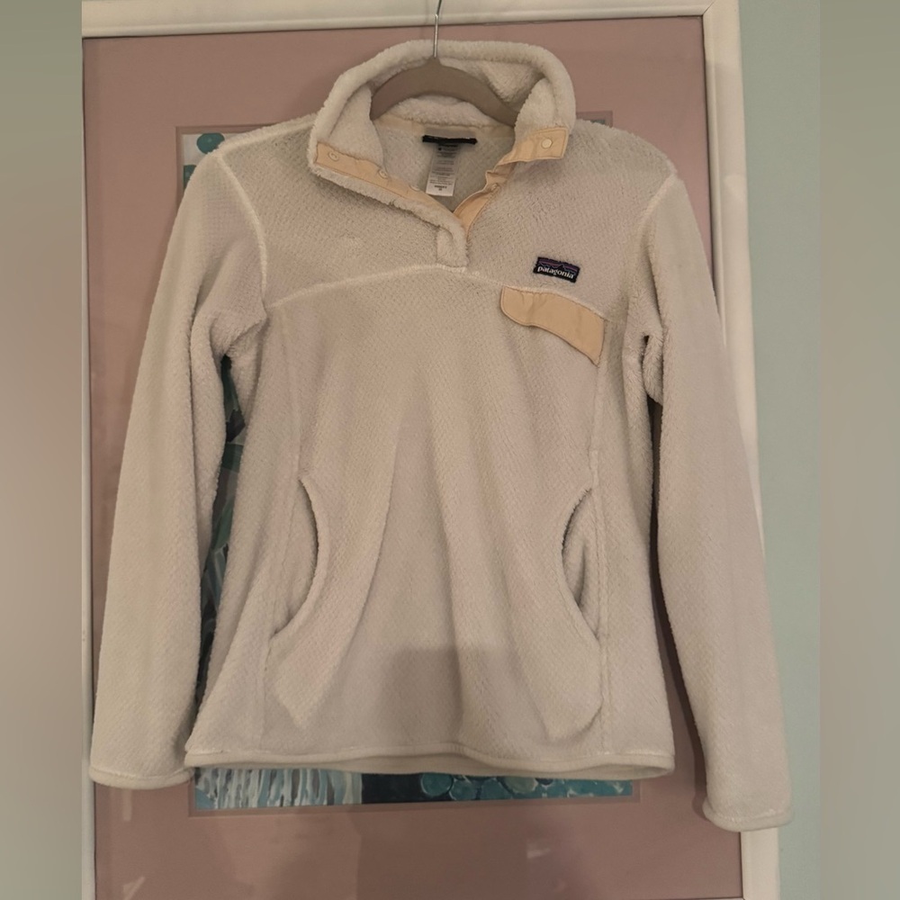 Patagonia Women's Off-White Fleece Pullover